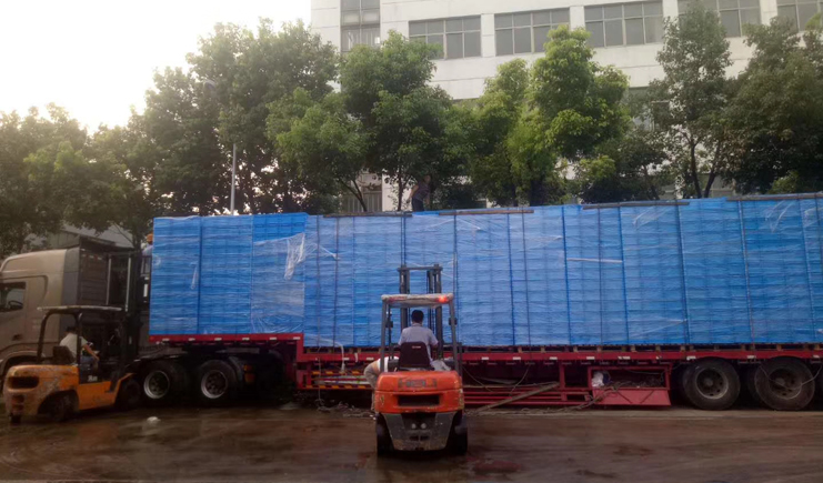 塑料周轉(zhuǎn)箱批發(fā)？懂得人不多，還好知道的早