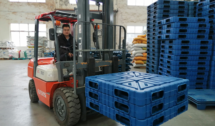 罕見！吹塑托盤廠家直銷還有這樣的福利？