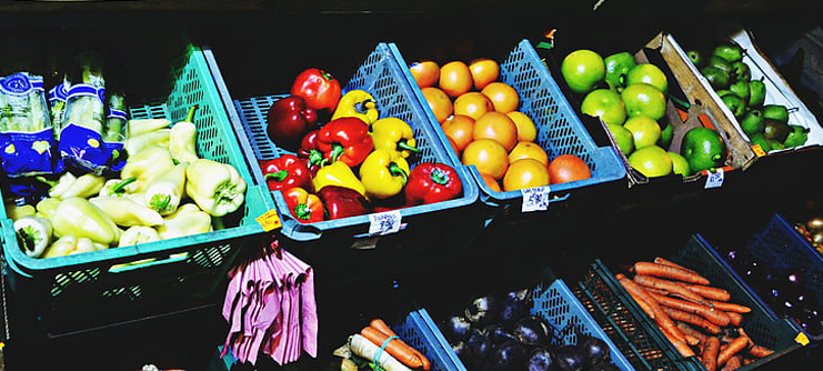 水果塑料周轉(zhuǎn)箱筐批發(fā)，快到筐里來(lái)！