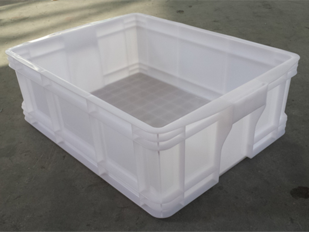 白色食品塑料周轉(zhuǎn)箱，衛(wèi)生干凈看得見
