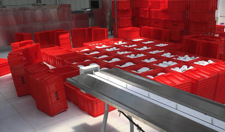 叮咚，這里有你的餐具周轉(zhuǎn)箱批發(fā)價(jià)格