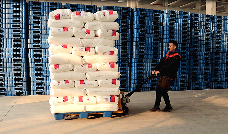 不為五斗米折腰，卻為吹塑托盤抬頭？