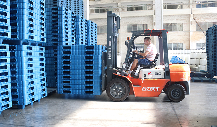 吹塑托盤的安全操作規(guī)范準(zhǔn)則，可一定要遵守！