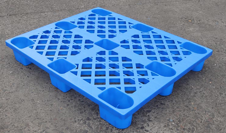 九腳塑料托盤：實(shí)用與美觀的完美結(jié)合