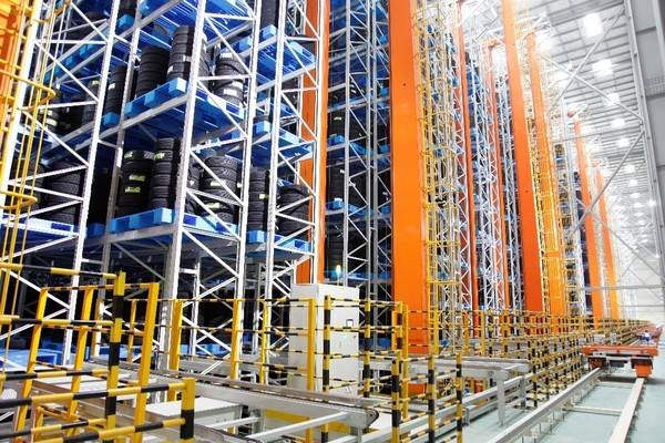 汽車配件倉庫吹塑托盤應(yīng)用案例